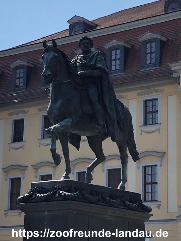 Weimar - Carl-August-Denkmal