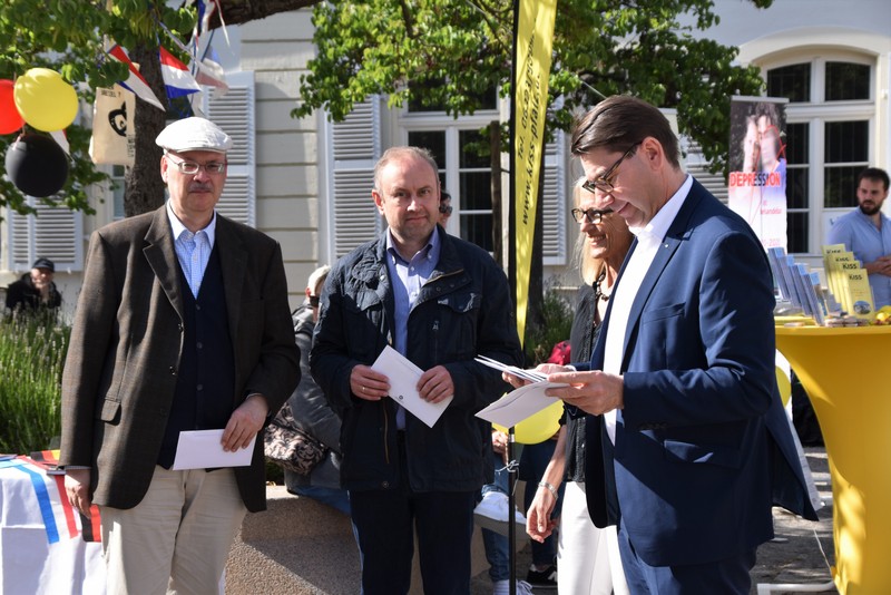 Geschäftsführer Gerhard Blumer, Schatzmeister Klaus Blumer, Oberbürgermeister Thomas Hirsch Geschäftsführer Gerhard Blumer, Schatzmeister Klaus Blumer, Oberbürgermeister Thomas Hirsch