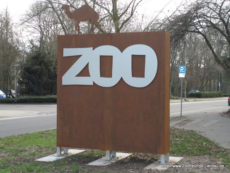 Eingang des Zoos Landau